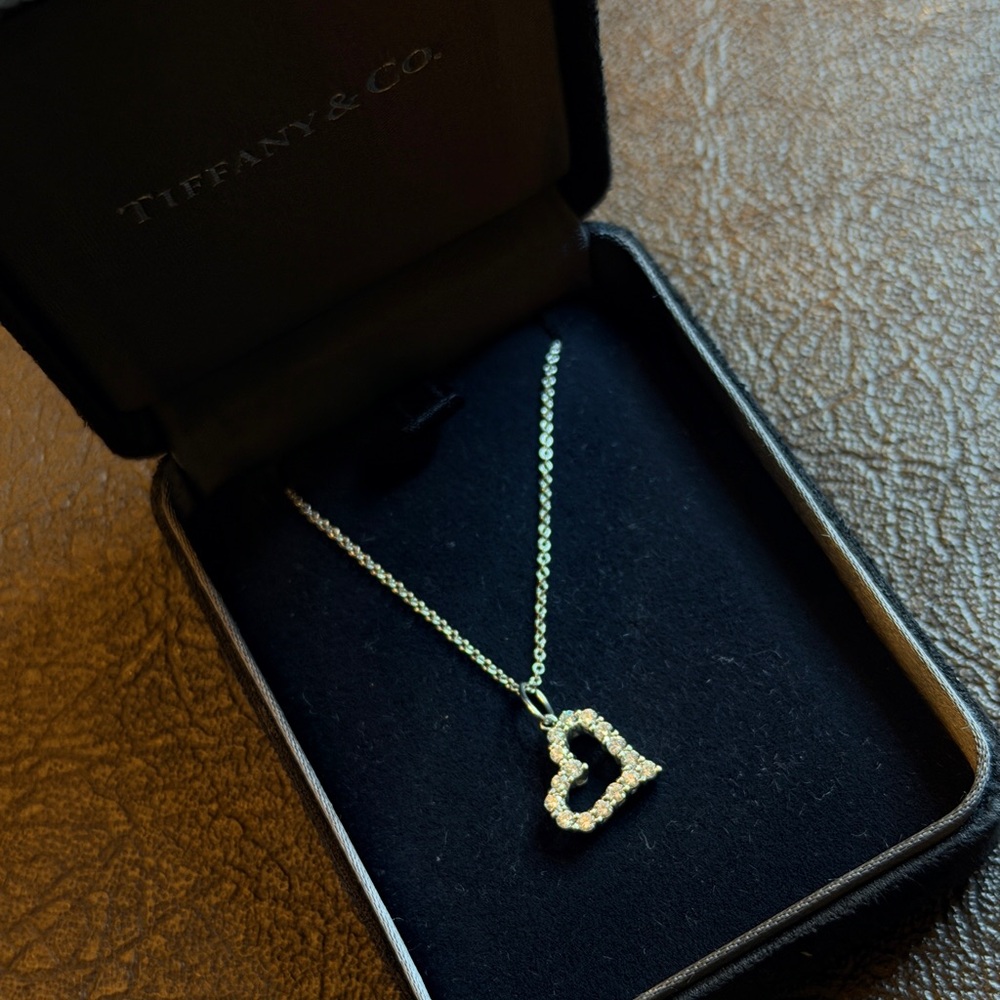 AS IS 💙Tiffany & Co.💙 Diamond Heart Pendant Necklace